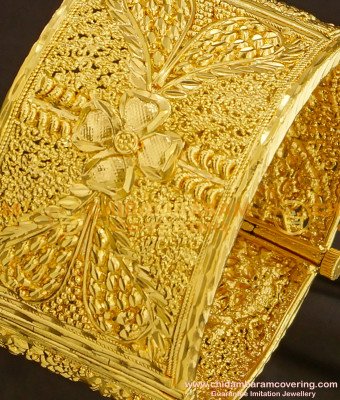 BNG089 - 2.6 Size High Quality Designer Broad Kada Screw Opening Bangle Online