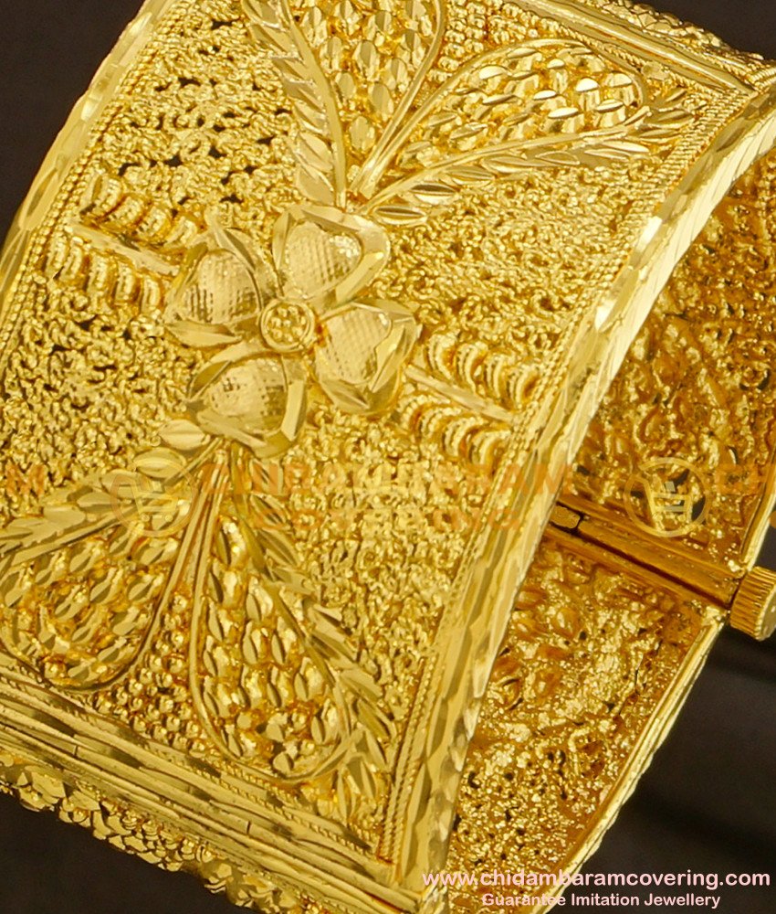 BNG089 - 2.6 Size High Quality Designer Broad Kada Screw Opening Bangle Online