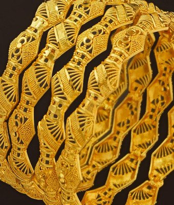 BNG189 - 2.10 Size Light Weight Designer Non Guarantee Bangle Set Of 4 Pieces Buy Online