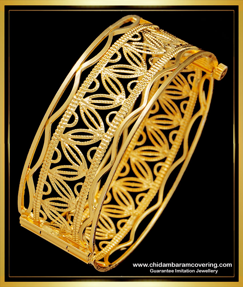 BNG522 -2.6 Size New Model Light Weight Screw Type 1 Gram Gold Kada Bangle Online