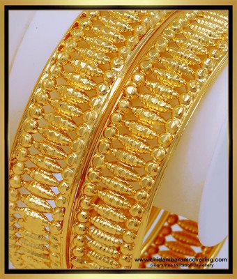 BNG551 - 2.6 Size Latest Light Weight Stunning Gold Broad Gold Bangles Designs for Wedding