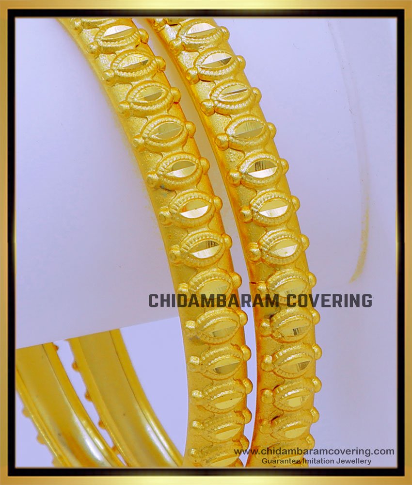 BNG742 - 2.8 Size Gold Design Daily Use 2 Gram Gold Bangles Designs Online
