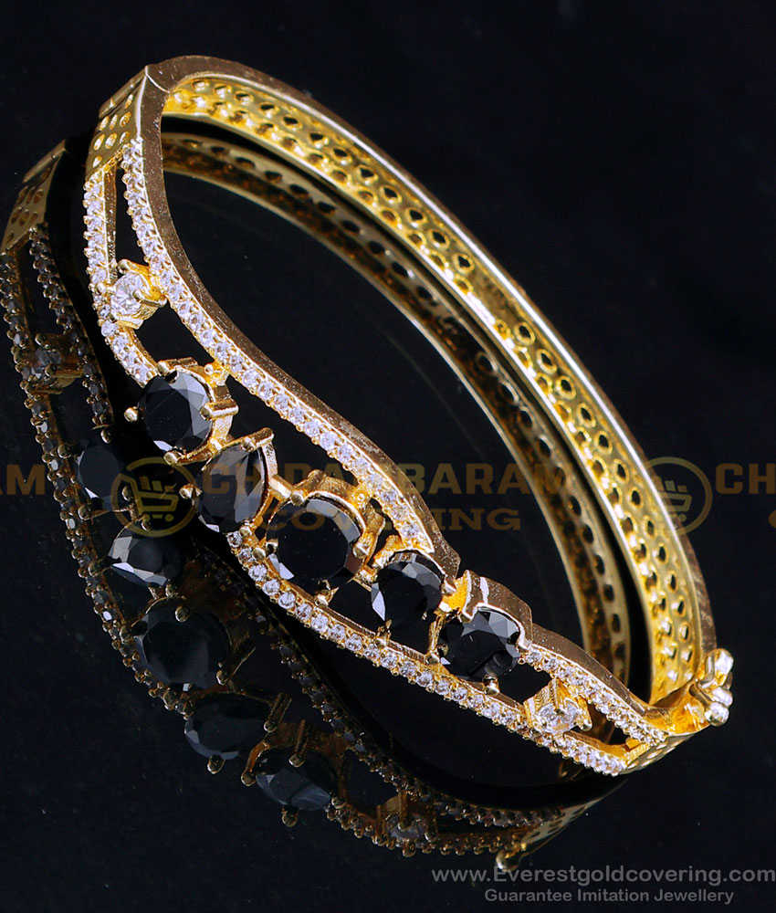 BCT490 - Elegant Black Stone Party Wear Gold Plated Bracelet