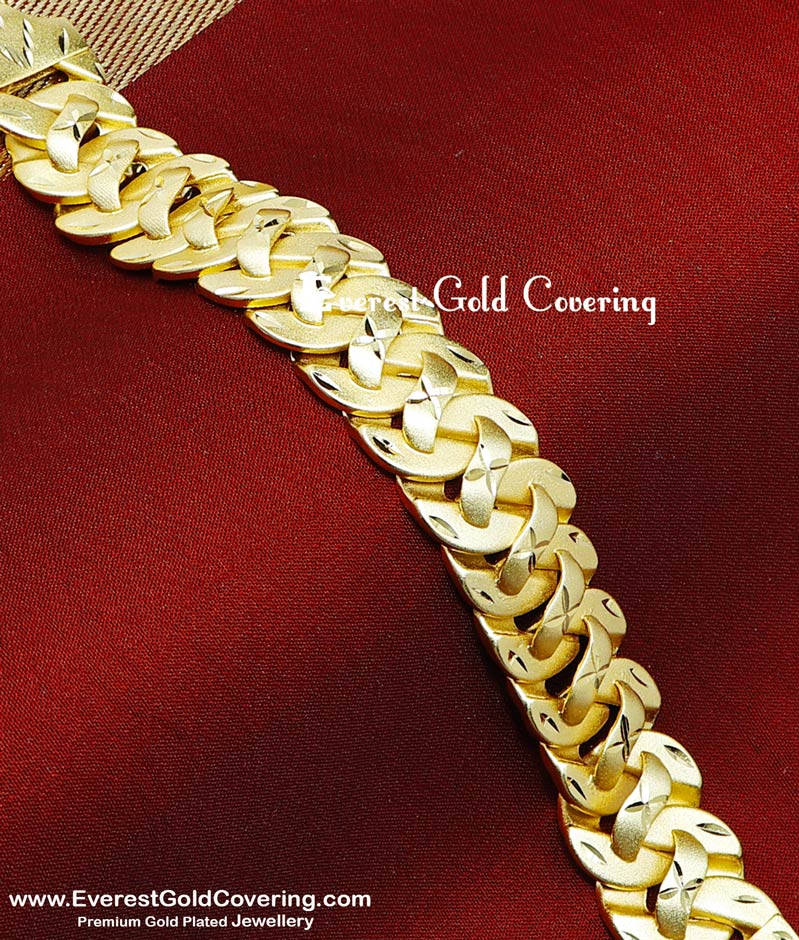 BCT599 - Unique Wide Hand Chain Gold Bracelet Designs Mens