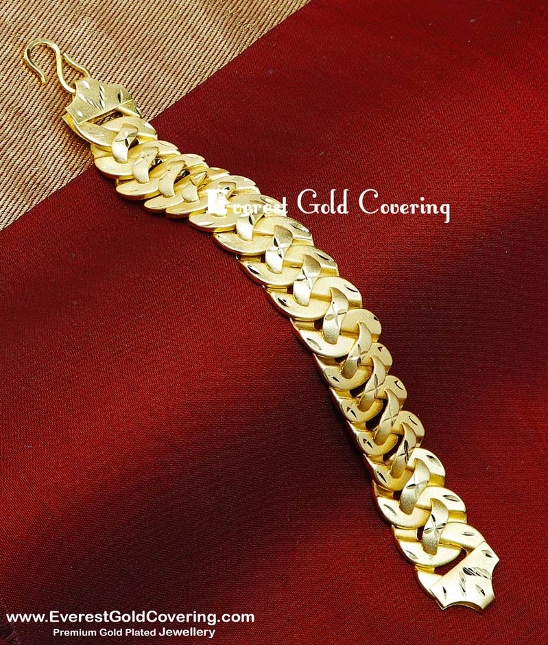 BCT599 - Unique Wide Hand Chain Gold Bracelet Designs Mens