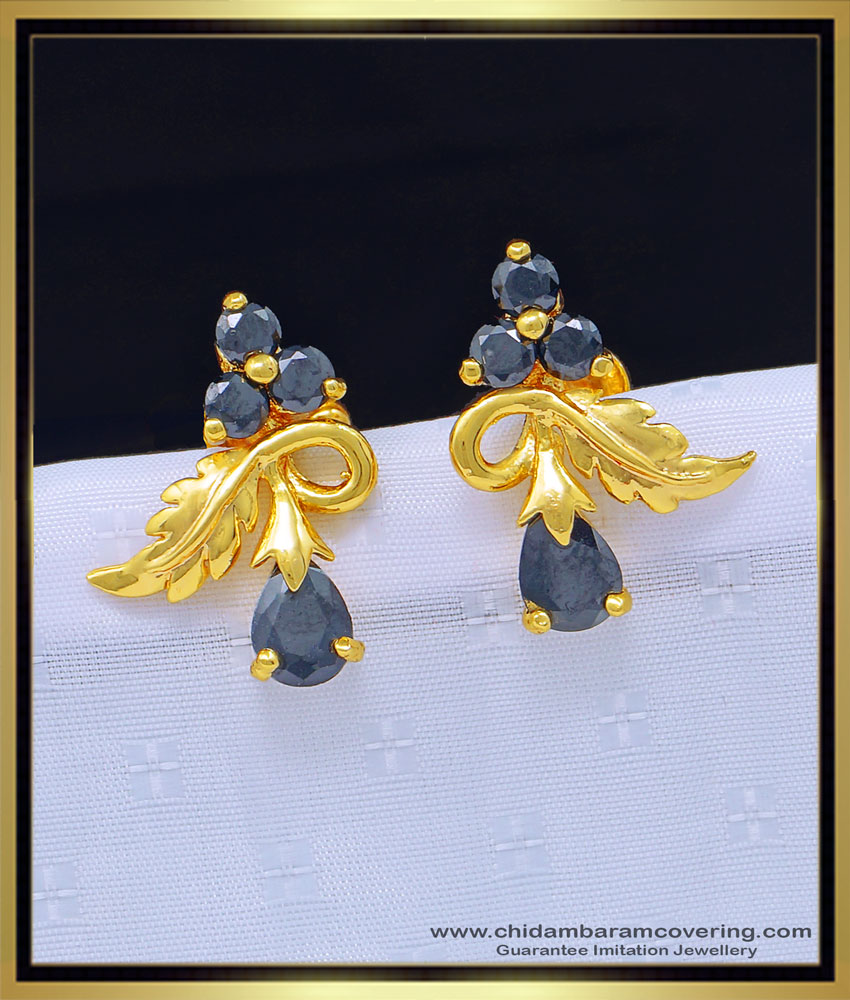 ERG1139 - 1 Gram Gold Unique Pattern Best Quality Party Wear Black Stone Earrings Online
