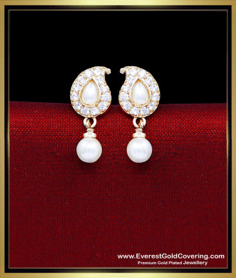 ERG2437 - First Quality White Stone with Pearl Ear Studs Artificial