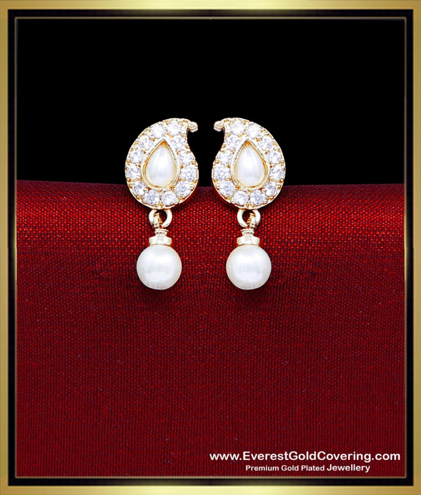 ERG2437 - First Quality White Stone with Pearl Ear Studs Artificial