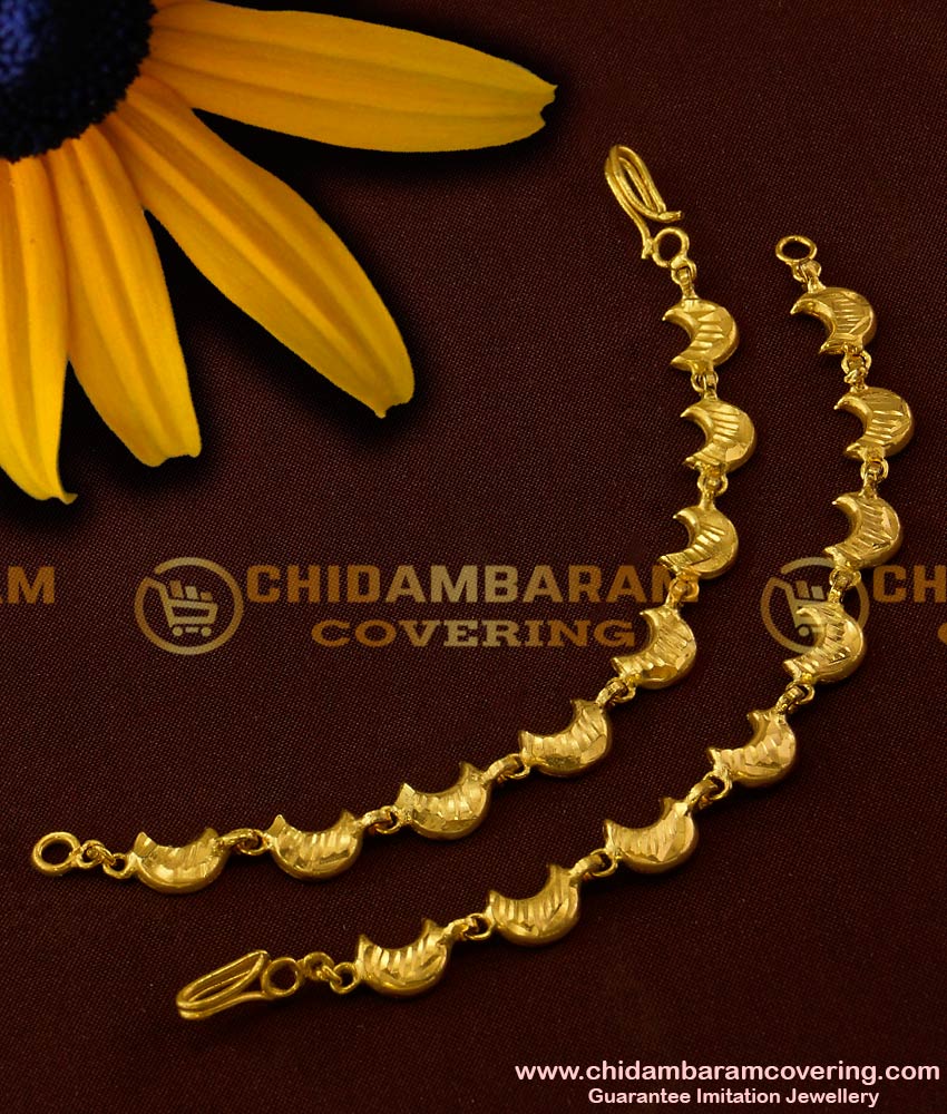MAT15 - Crescent Moon Design Side Ear Chain (Maati) Hook Type Side Mattal |Ear To Hair Accessory