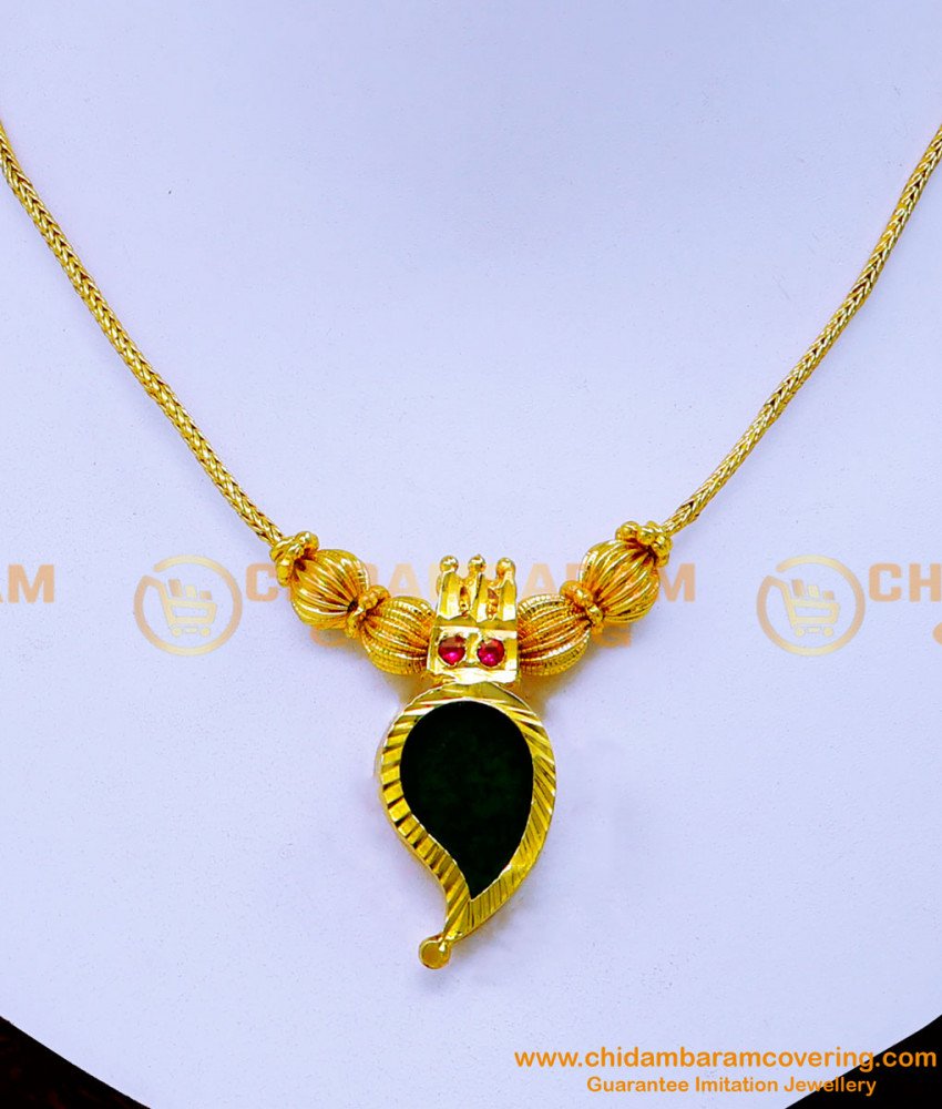Nlc1237 - Traditional Single Green Palakka Manga Locket Necklace 